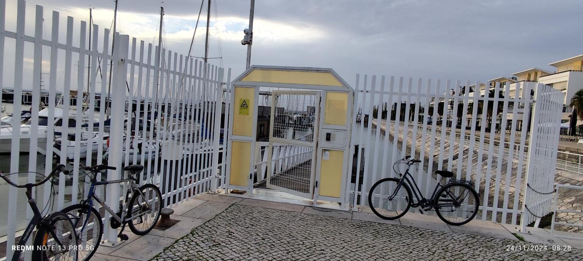 Boat Botel Lisboa